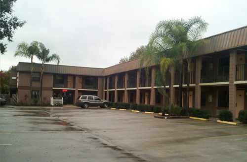 East Lake Inn Orient Park Exterior photo