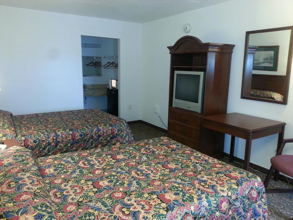 East Lake Inn Orient Park Room photo